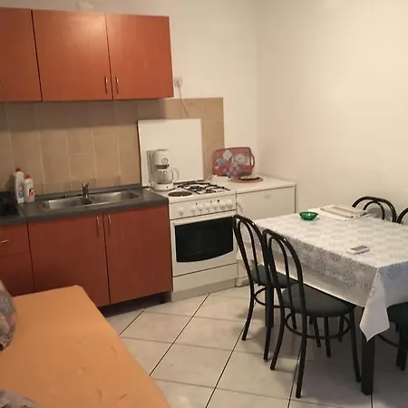 Kulic Apartman Tisno